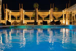 avaton luxury resort