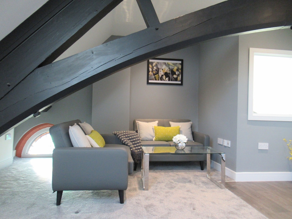 emmanuel church apartments