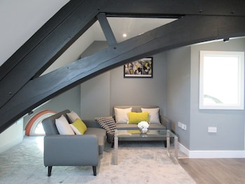 emmanuel church apartments