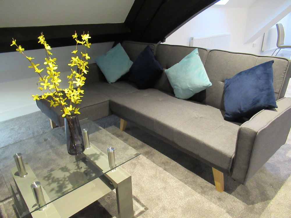 emmanuel church apartments