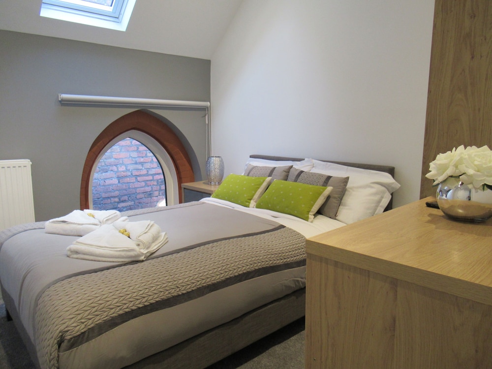 emmanuel church apartments