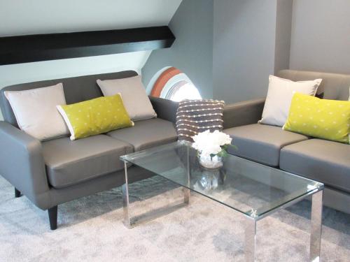 emmanuel church apartments