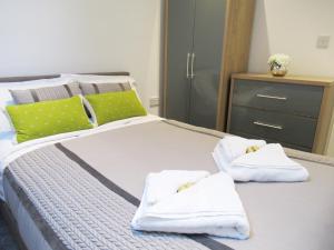 emmanuel church apartments