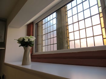 emmanuel church apartments