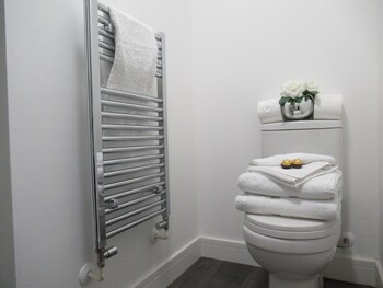 emmanuel church apartments