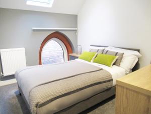 emmanuel church apartments