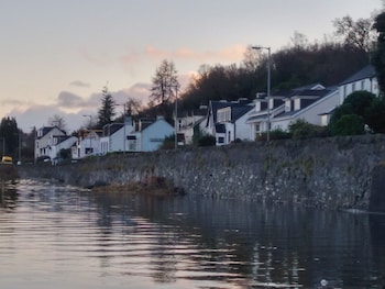 clyde view bed and breakfast