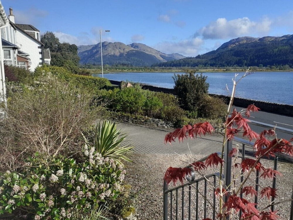 clyde view bed and breakfast