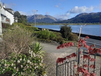 clyde view bed and breakfast