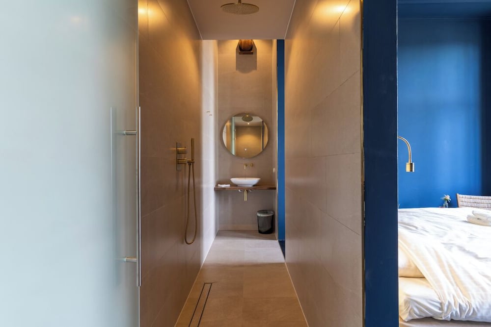 boutique hotel lytel blue
