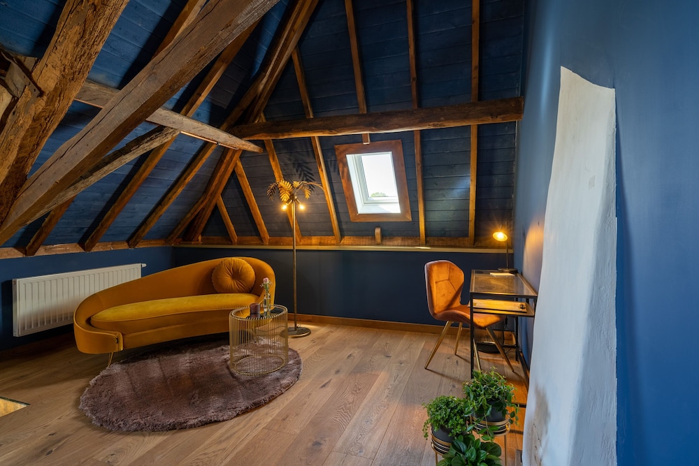 boutique hotel lytel blue