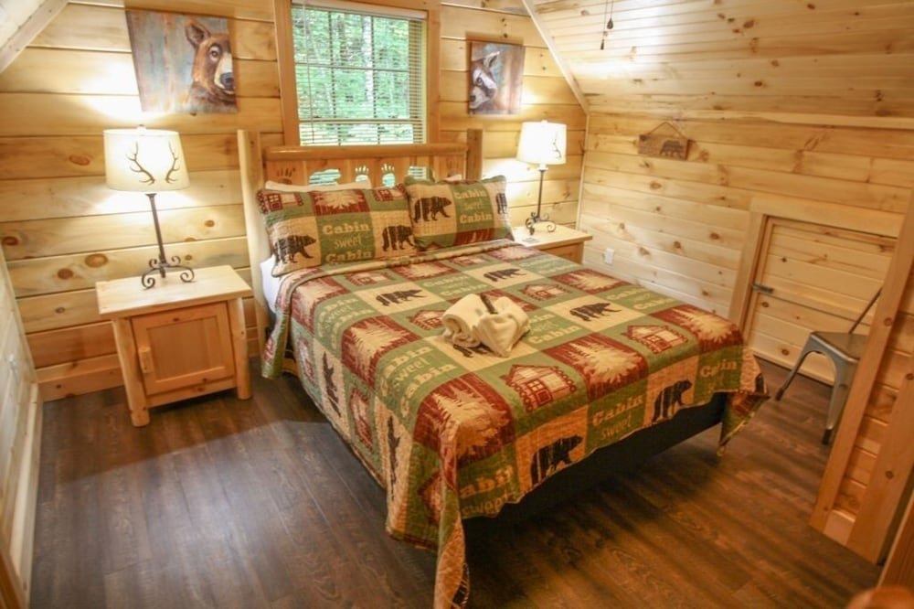 270 black bear 3 bedroom cabin by redawning