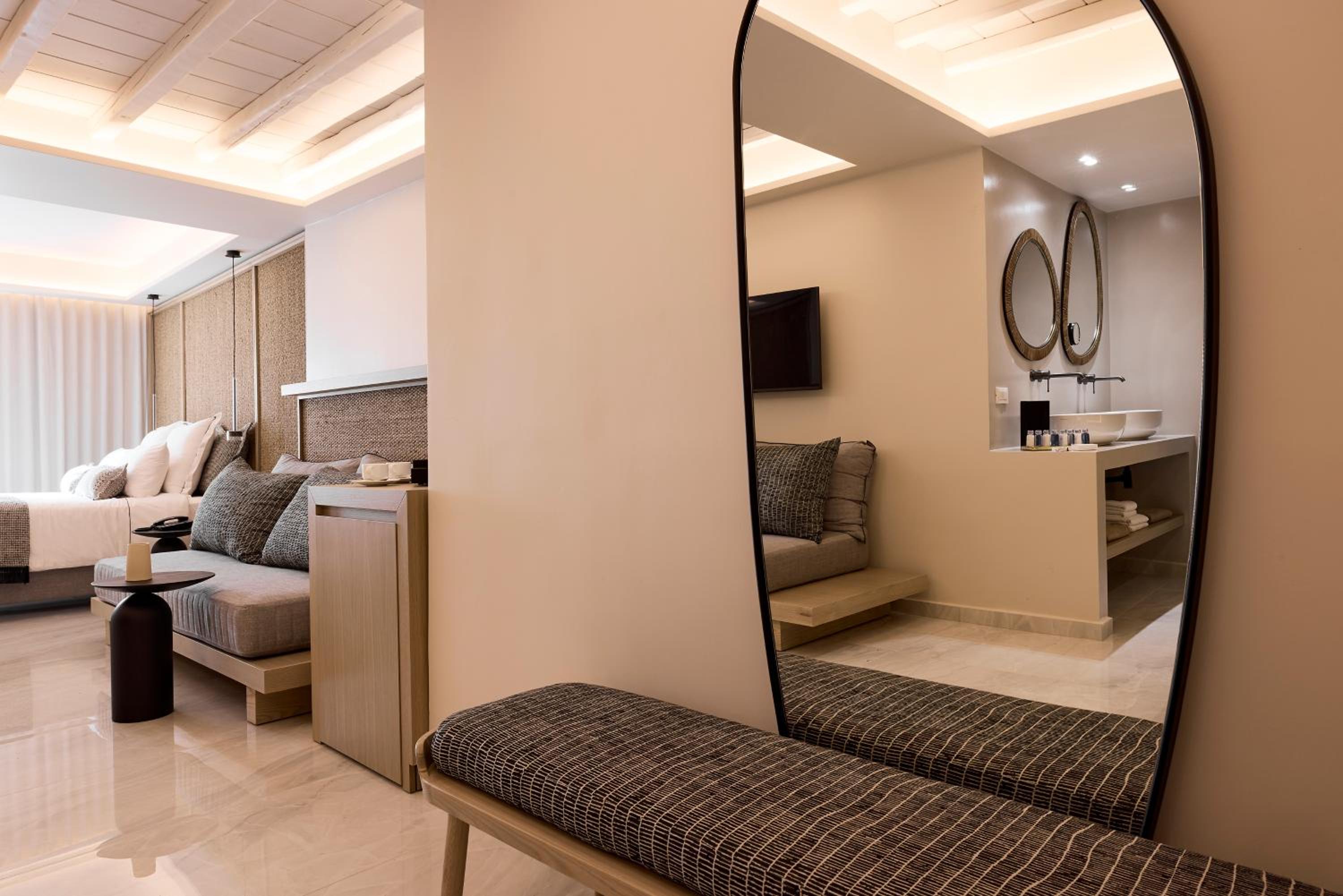 horizon hotel adults only
