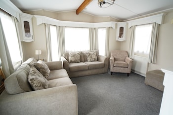 2 bedroom two bathroom sunset lodge heachambeach