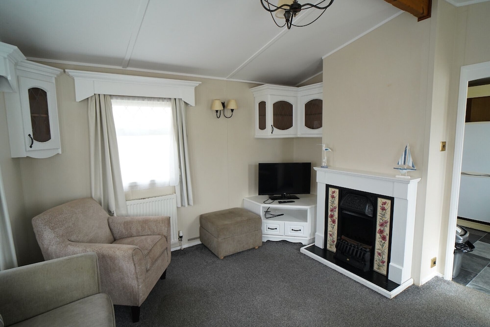 2 bedroom two bathroom sunset lodge heachambeach