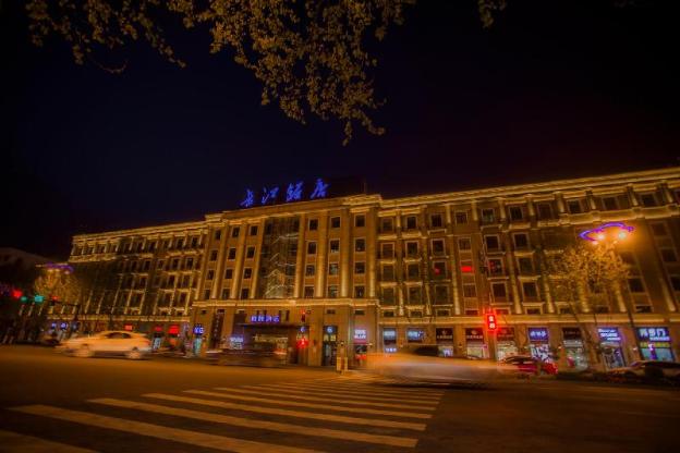 yitel collection hefei changjiang zhong road pedestrian street sanxiaokou metro station