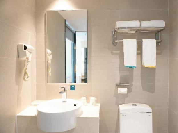 city comfort inn dongguan shilong railway station