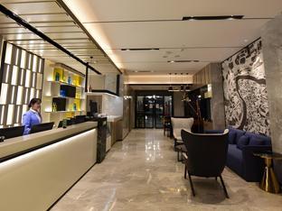echarm hotel kunming colorful yunnan chunrong street metro station