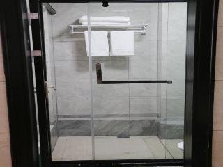 shell hubei xianning tongshan bus station hotel