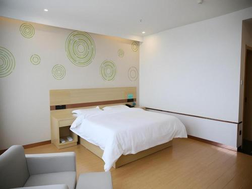 greentree inn xilin gol league duolun county bus s