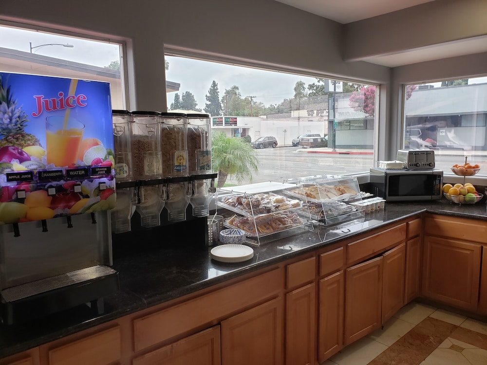 portofino inn burbank