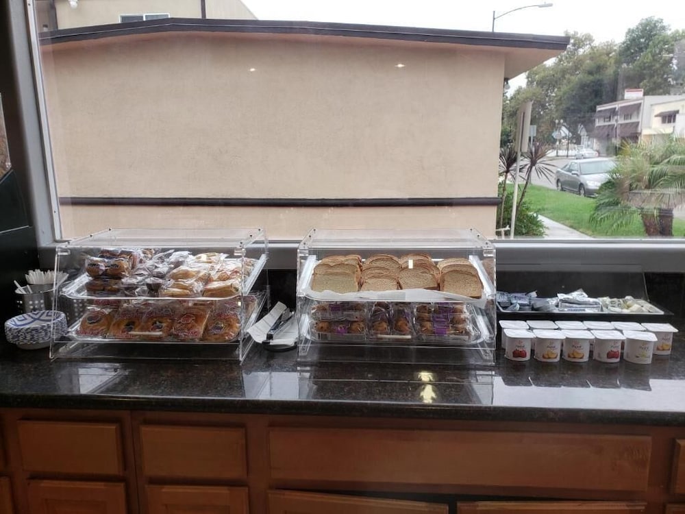 portofino inn burbank