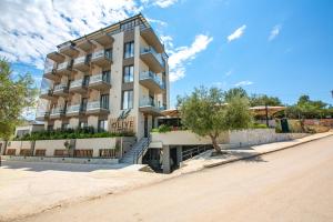 hotel olive ksamil