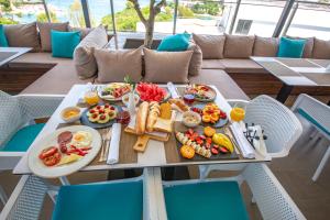 hotel olive ksamil