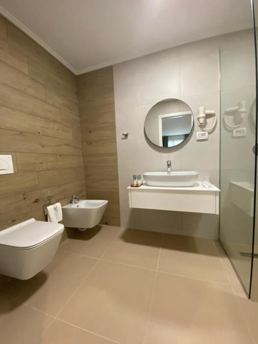 hotel olive ksamil