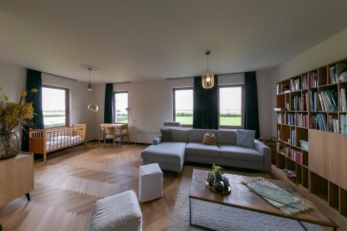 t convent 2 0
