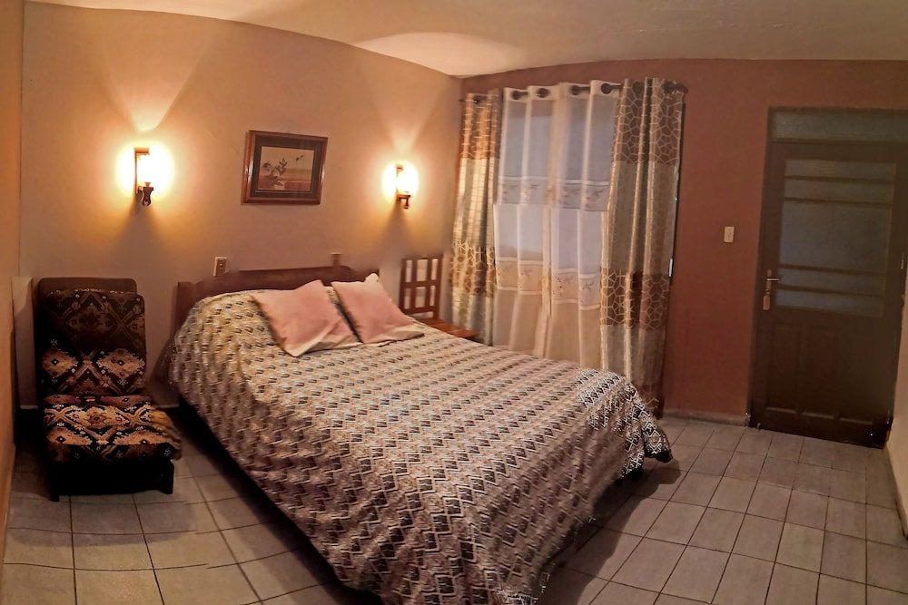 casa discreta cochabamba