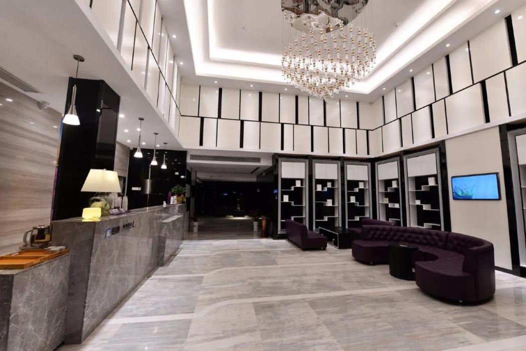 lavande hotel huizhou high speed railway south station wanlian square