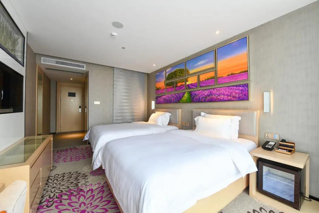 lavande hotel huizhou high speed railway south station wanlian square