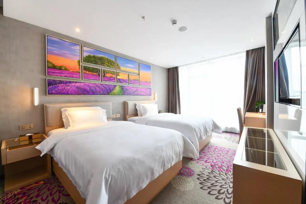 lavande hotel huizhou high speed railway south station wanlian square