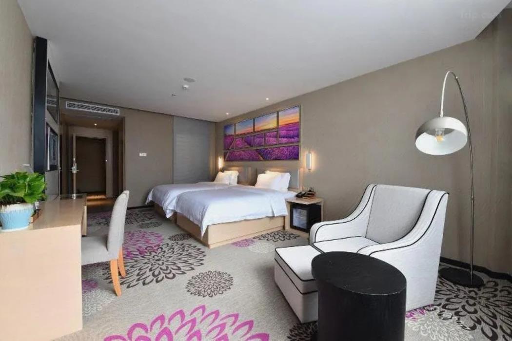 lavande hotel huizhou high speed railway south station wanlian square