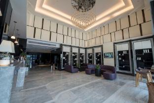 lavande hotel huizhou high speed railway south station wanlian square