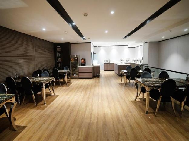 gya city wengang road railway station hotel