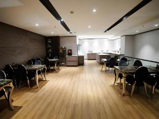gya city wengang road railway station hotel