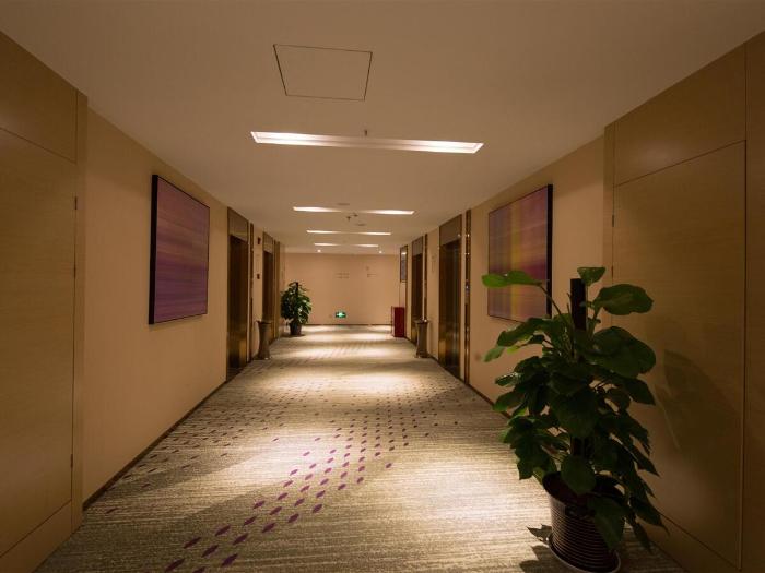 lavande hotel qijiang high speed railway station
