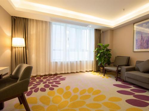 lavande hotel qijiang high speed railway station