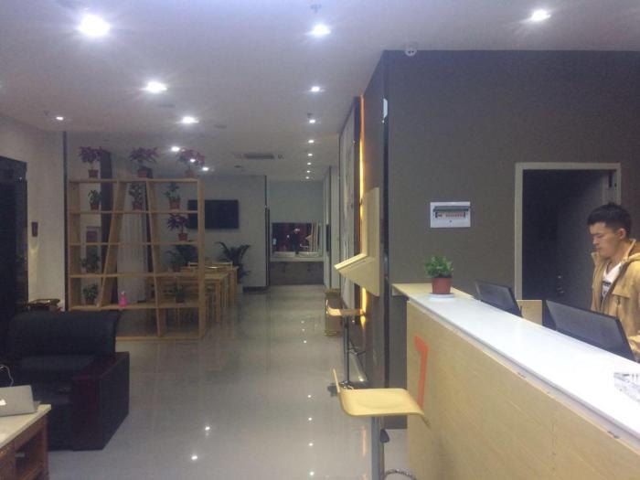 7days premium kunming new asia sports city subway station branch