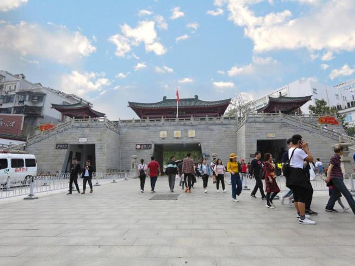 7days premium changsha wuyi square subway station branch
