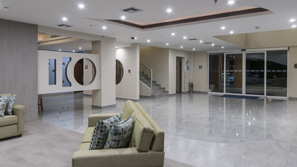 Holiday Inn Express Cabo San Lucas By Ihg,El Tezal>>Cabo San Lucas,3 star