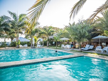 coconut paradise beach hotel