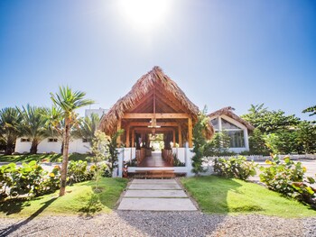 coconut paradise beach hotel