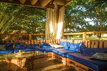 coconut paradise beach hotel