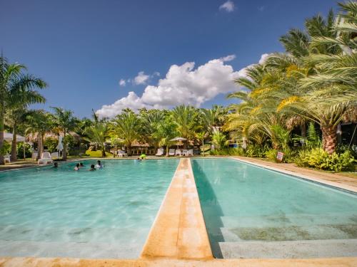 coconut paradise beach hotel