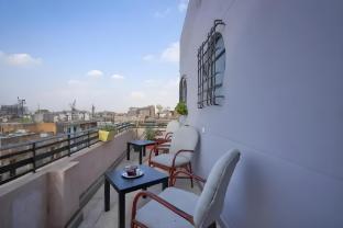 madina hostel