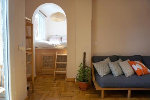 madina hostel