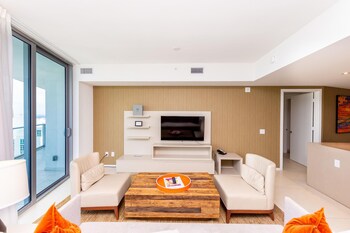 hresort and residences at hollywood beach